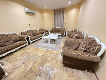 الأرائك والكنب والكراسي هوم سينتر  طقم كنب  - بني