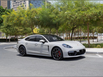 Porsche  Panamera  2018  Automatic  108,000 Km  8 Cylinder  Rear Wheel Drive (RWD)  Sedan  White  With Warranty