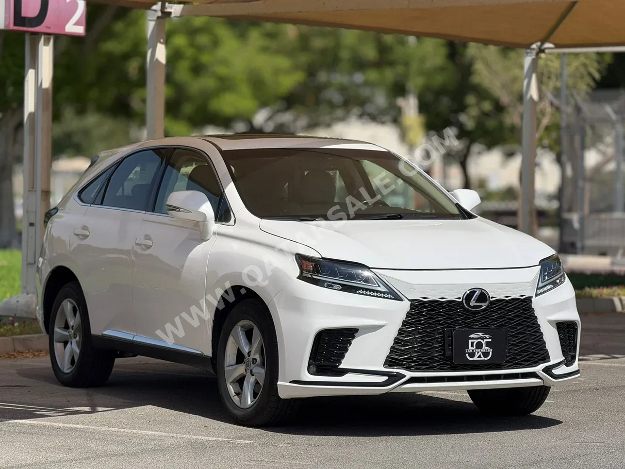 Lexus  RX  350  2011  Automatic  130,000 Km  6 Cylinder  Four Wheel Drive (4WD)  SUV  White