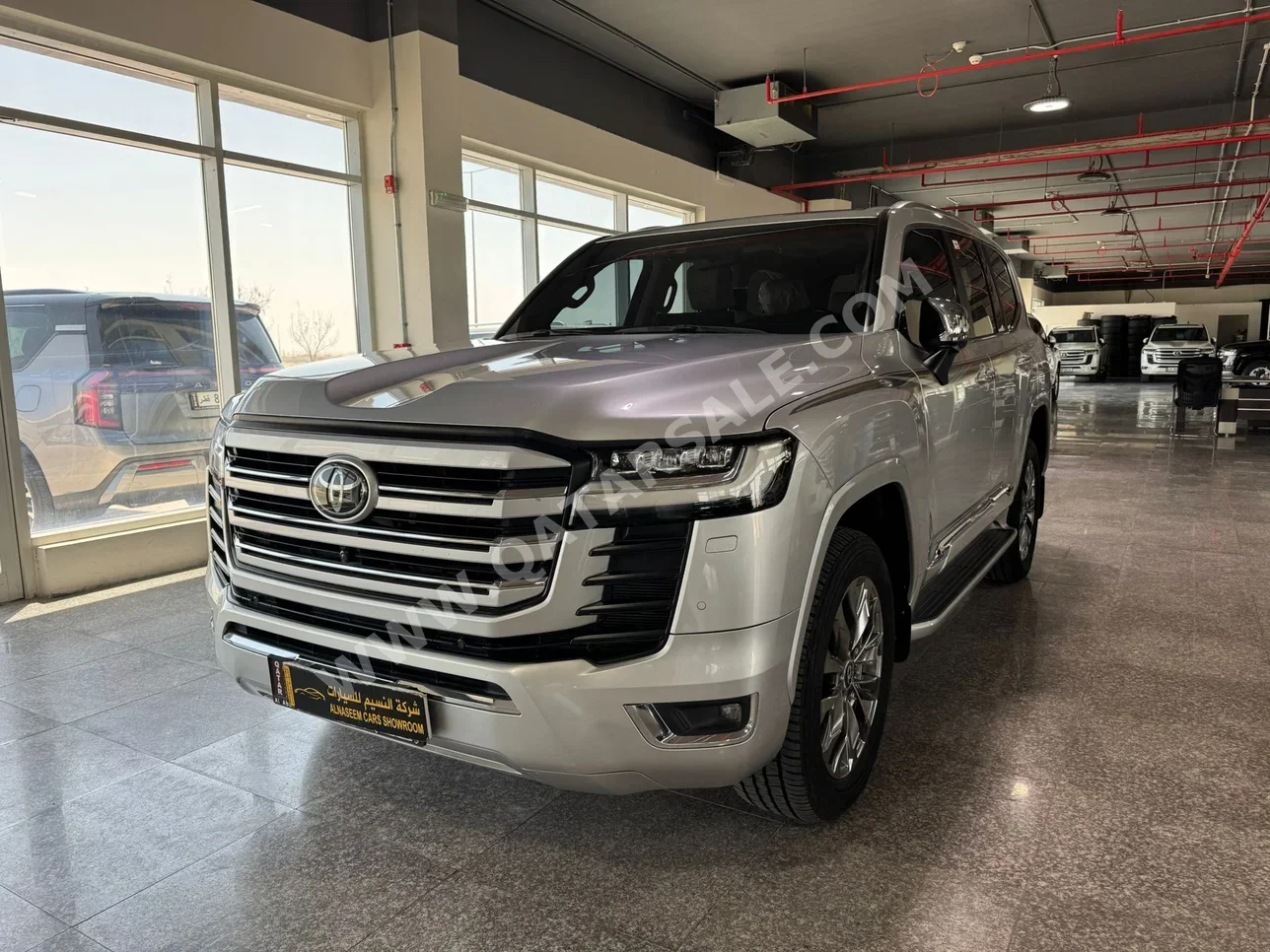 Toyota  Land Cruiser  VXR Twin Turbo  2022  Automatic  49,000 Km  6 Cylinder  Four Wheel Drive (4WD)  SUV  Silver  With Warranty
