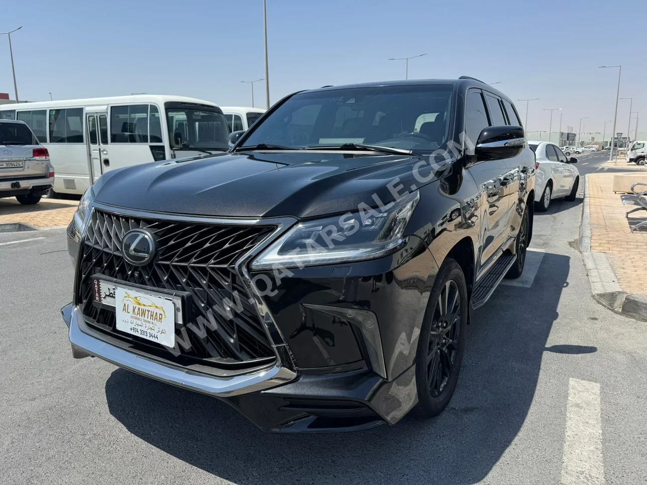 لكزس  ال اكس  570 اس بلاك ايديشن  2018  اوتوماتيك  192,000 كم  8 سلندر  دفع رباعي  اس يو في  أسود