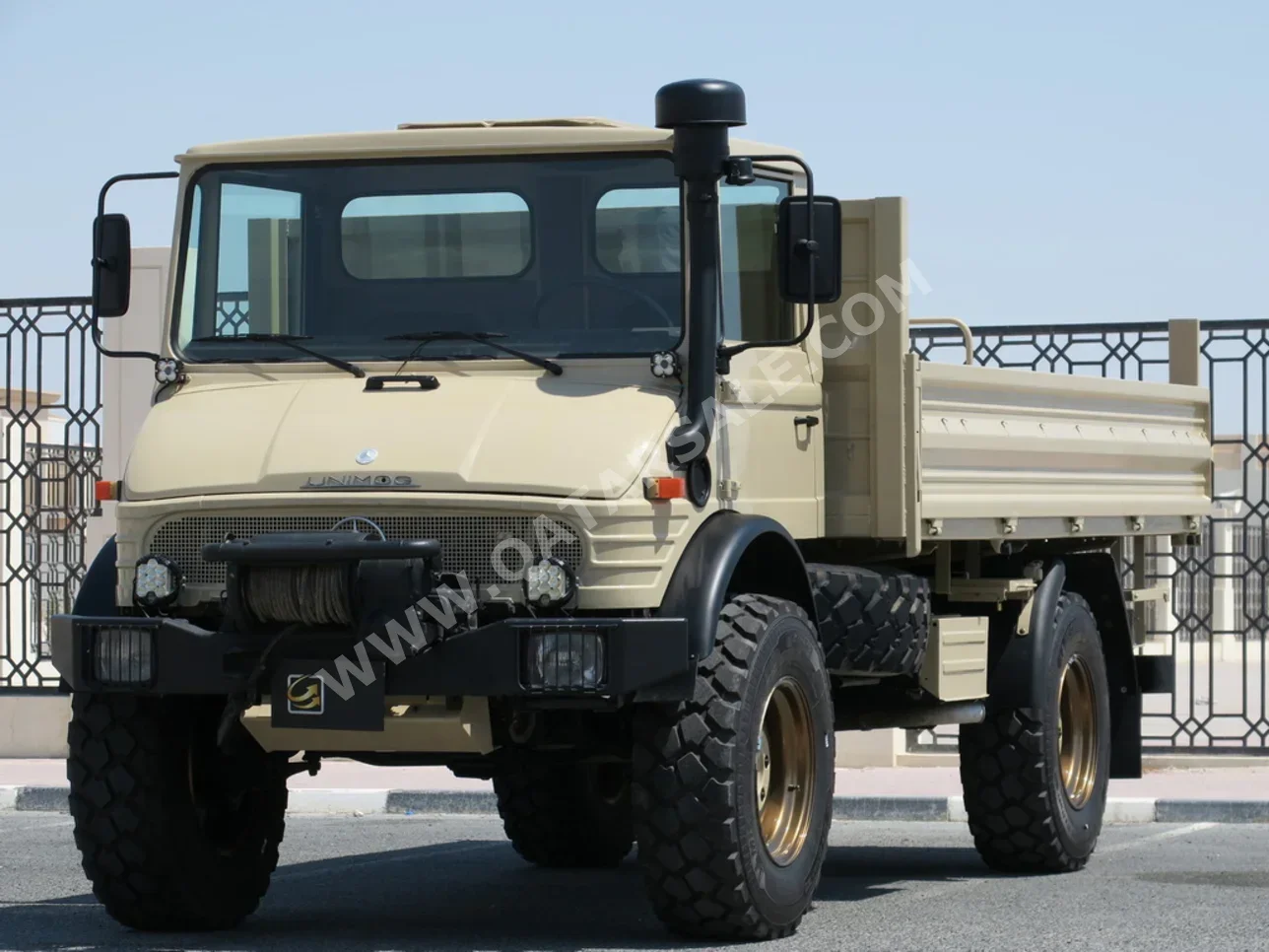 Mercedes-Benz  Unimog  U 1150  1993  Manual  18,500 Km  6 Cylinder  Four Wheel Drive (4WD)  Pick Up  Beige