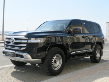 Toyota  Land Cruiser  GXR Twin Turbo  2024  Automatic  39,000 Km  6 Cylinder  Four Wheel Drive (4WD)  SUV  Black  With Warranty