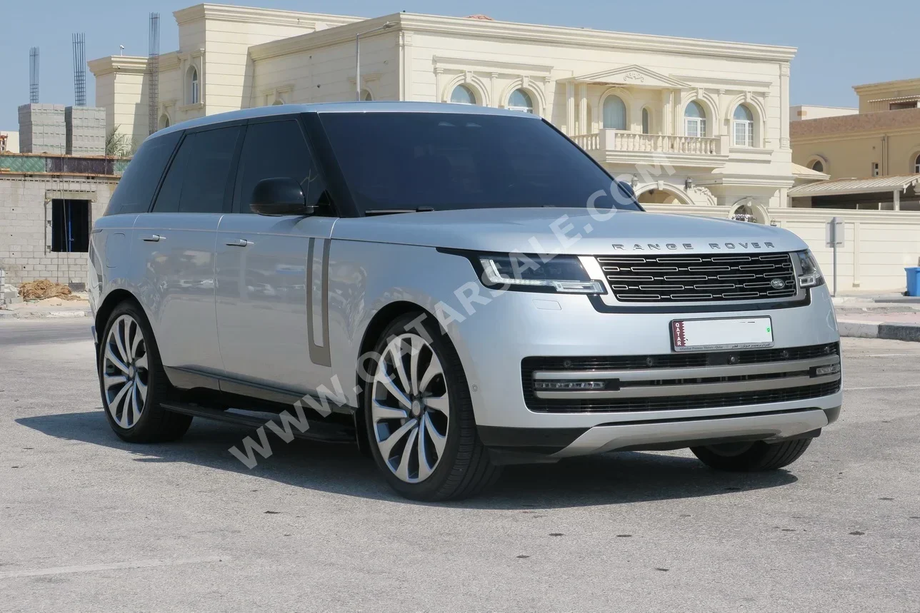 Land Rover  Range Rover  Vogue HSE  2023  Automatic  33,000 Km  6 Cylinder  Four Wheel Drive (4WD)  SUV  Silver  With Warranty