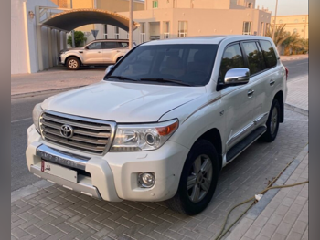 Toyota  Land Cruiser  VXR Limited  2013  Automatic  350,000 Km  8 Cylinder  Four Wheel Drive (4WD)  SUV  White