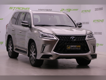 Lexus  LX  570  2016  Automatic  245,000 Km  8 Cylinder  Four Wheel Drive (4WD)  SUV  Sonic Titanium