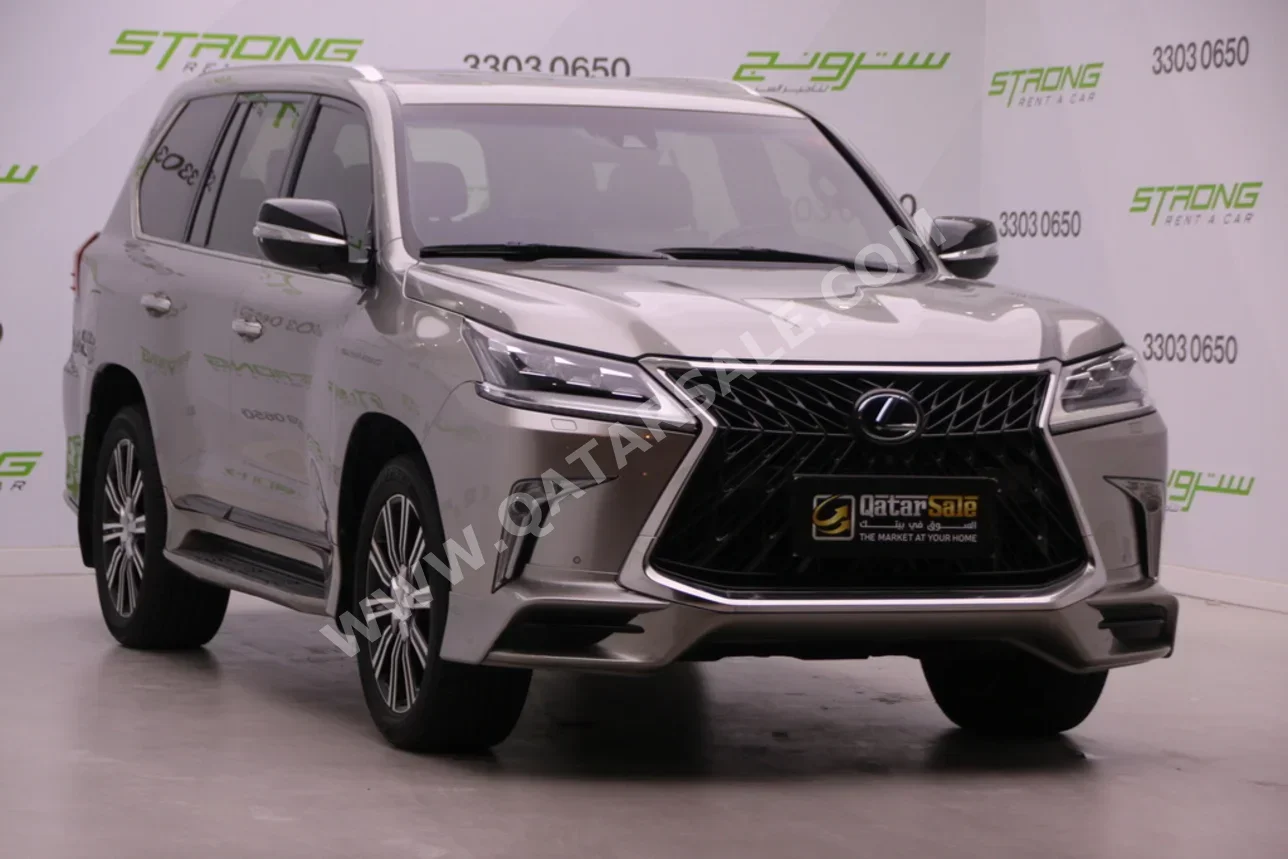 Lexus  LX  570  2016  Automatic  245,000 Km  8 Cylinder  Four Wheel Drive (4WD)  SUV  Sonic Titanium