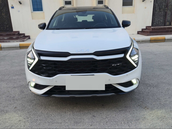 Kia  Sportage  GT LINE  2022  Automatic  45,000 Km  4 Cylinder  Front Wheel Drive (FWD)  SUV  White  With Warranty