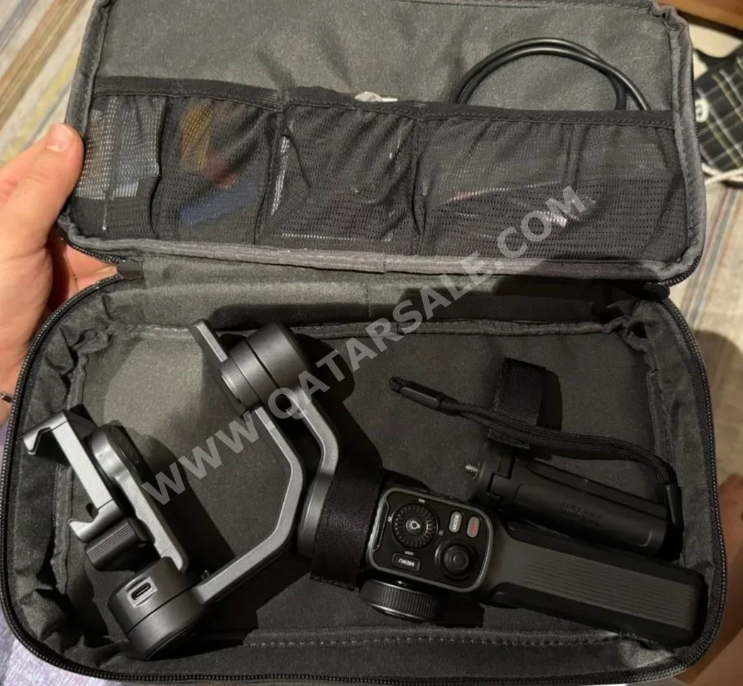 Dji  Stabilizer (Tripod)  Black  2022