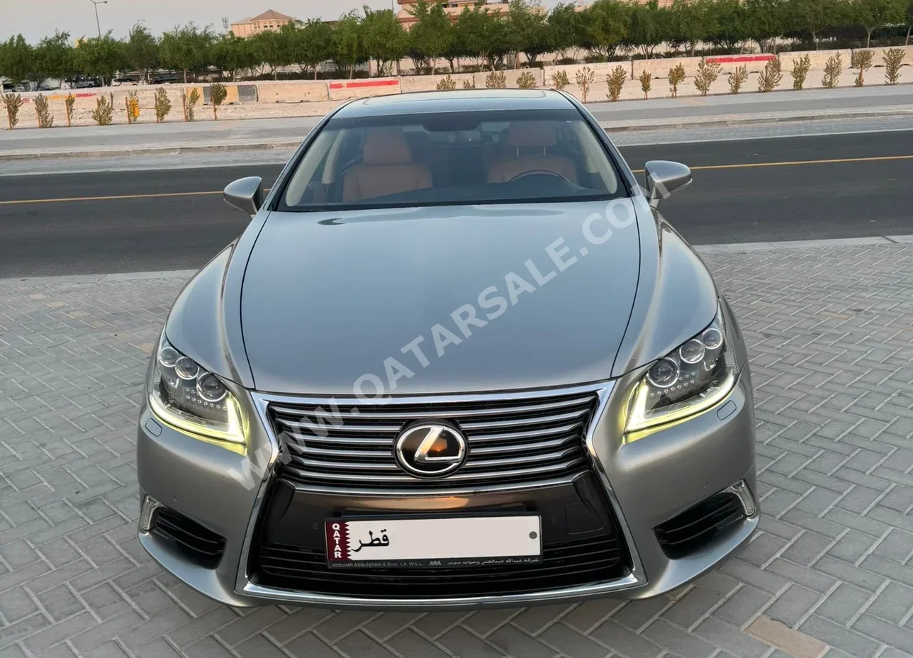 لكزس  ال اس  460 L  2016  اوتوماتيك  37,000 كم  8 سلندر  دفع خلفي  سيدان  فضي