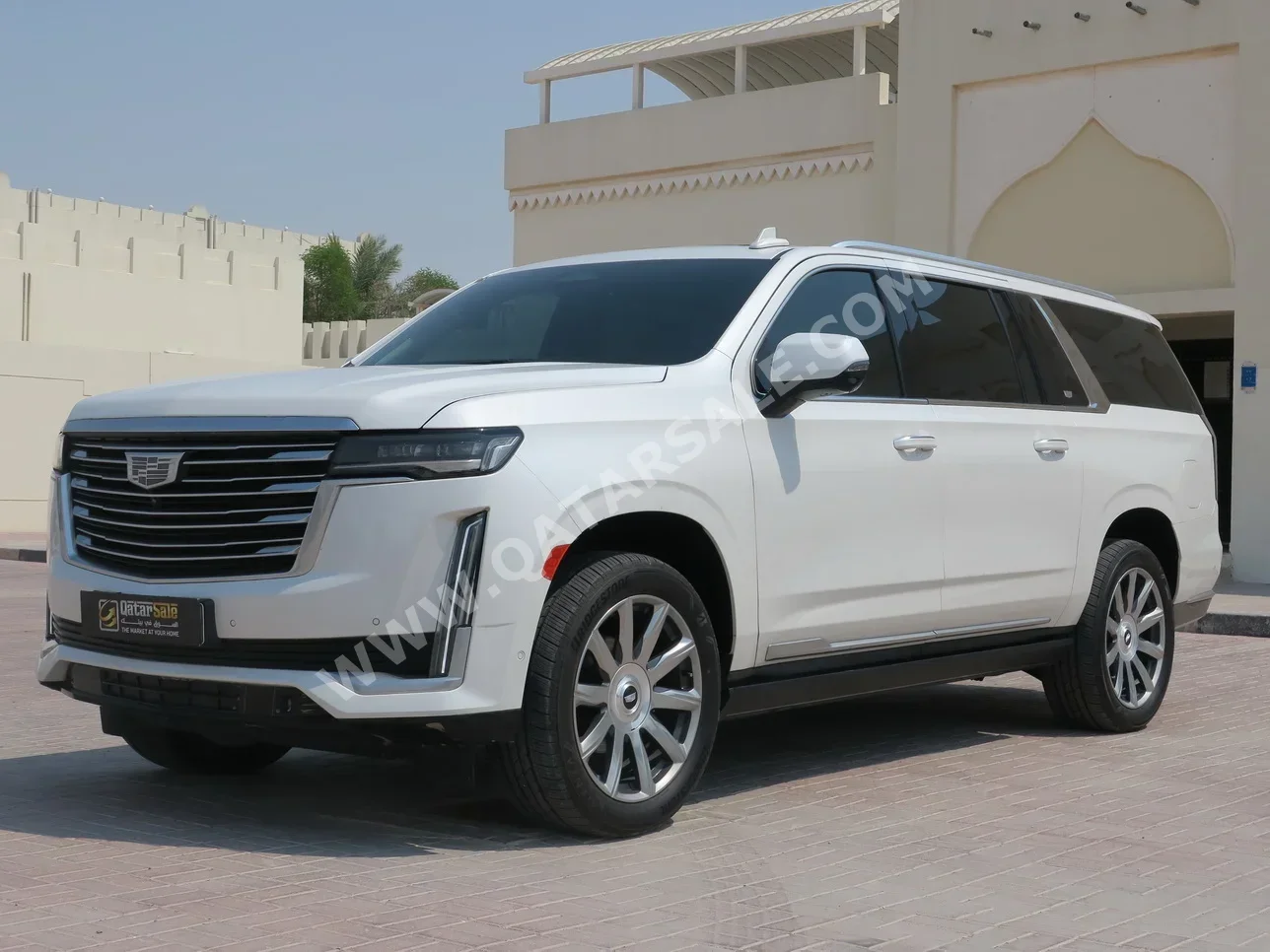 Cadillac  Escalade  600  2021  Automatic  51,700 Km  8 Cylinder  Four Wheel Drive (4WD)  SUV  Pearl  With Warranty