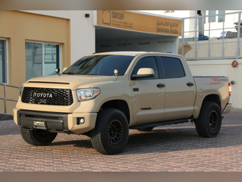 Toyota  Tundra  TRD PRO  2016  Automatic  265,000 Km  8 Cylinder  Four Wheel Drive (4WD)  Pick Up  Beige