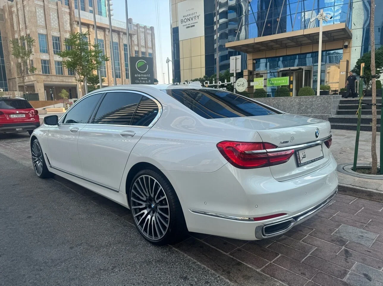 BMW 7-Series 750 Li 2016 Automatic 37,000 Km 8 Cylinder Four Wheel Drive (4WD) Sedan White