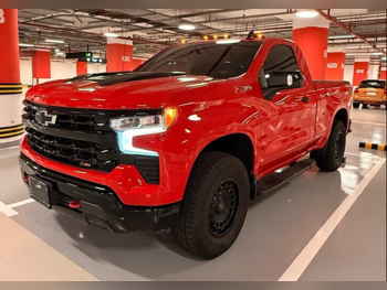 Chevrolet  Silverado  LT Trail Boss Z71  2022  Automatic  93,000 Km  8 Cylinder  Four Wheel Drive (4WD)  Pick Up  Red  With Warranty