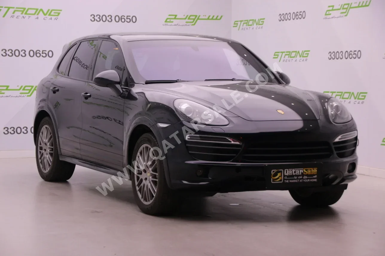 Porsche  Cayenne  S  2012  Automatic  131,000 Km  8 Cylinder  Four Wheel Drive (4WD)  SUV  Black