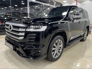 Toyota  Land Cruiser  VXR  2025  Automatic  3,000 Km  8 Cylinder  Four Wheel Drive (4WD)  SUV  Black  With Warranty