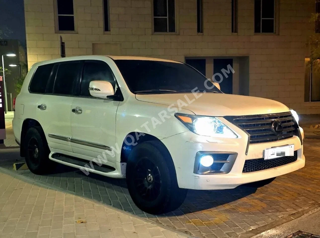 لكزس  ال اكس  570 اس  2015  اوتوماتيك  337,000 كم  8 سلندر  دفع رباعي  اس يو في  أبيض  تحت الضمان