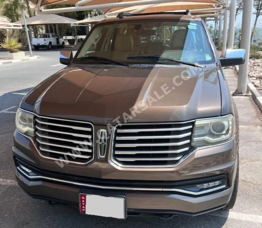 Lincoln  Navigator  2016  Automatic  66,000 Km  6 Cylinder  Four Wheel Drive (4WD)  SUV  Brown