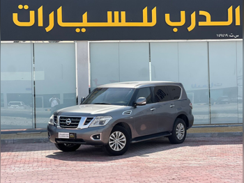 Nissan  Patrol  SE  2016  Automatic  322,000 Km  8 Cylinder  Four Wheel Drive (4WD)  SUV  Gray