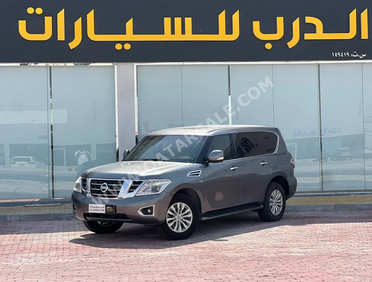 Nissan  Patrol  SE  2016  Automatic  322,000 Km  8 Cylinder  Four Wheel Drive (4WD)  SUV  Gray