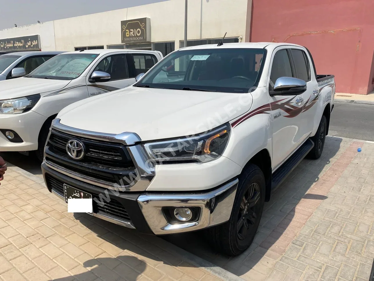 Toyota  Hilux  2022  Automatic  82,000 Km  4 Cylinder  Four Wheel Drive (4WD)  Pick Up  White