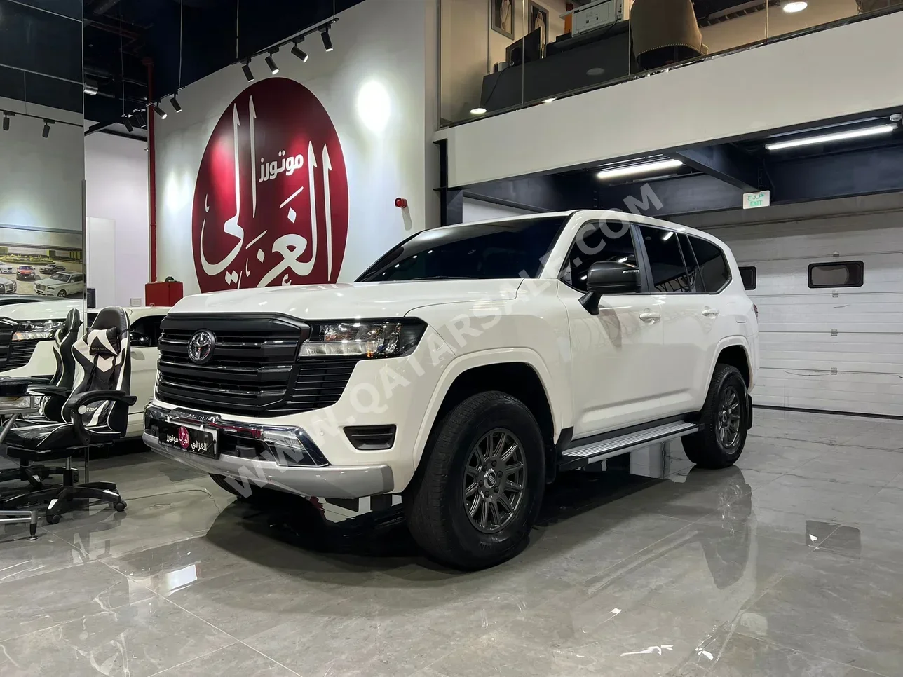 Toyota  Land Cruiser  GX  2024  Automatic  59,000 Km  6 Cylinder  Four Wheel Drive (4WD)  SUV  White  With Warranty