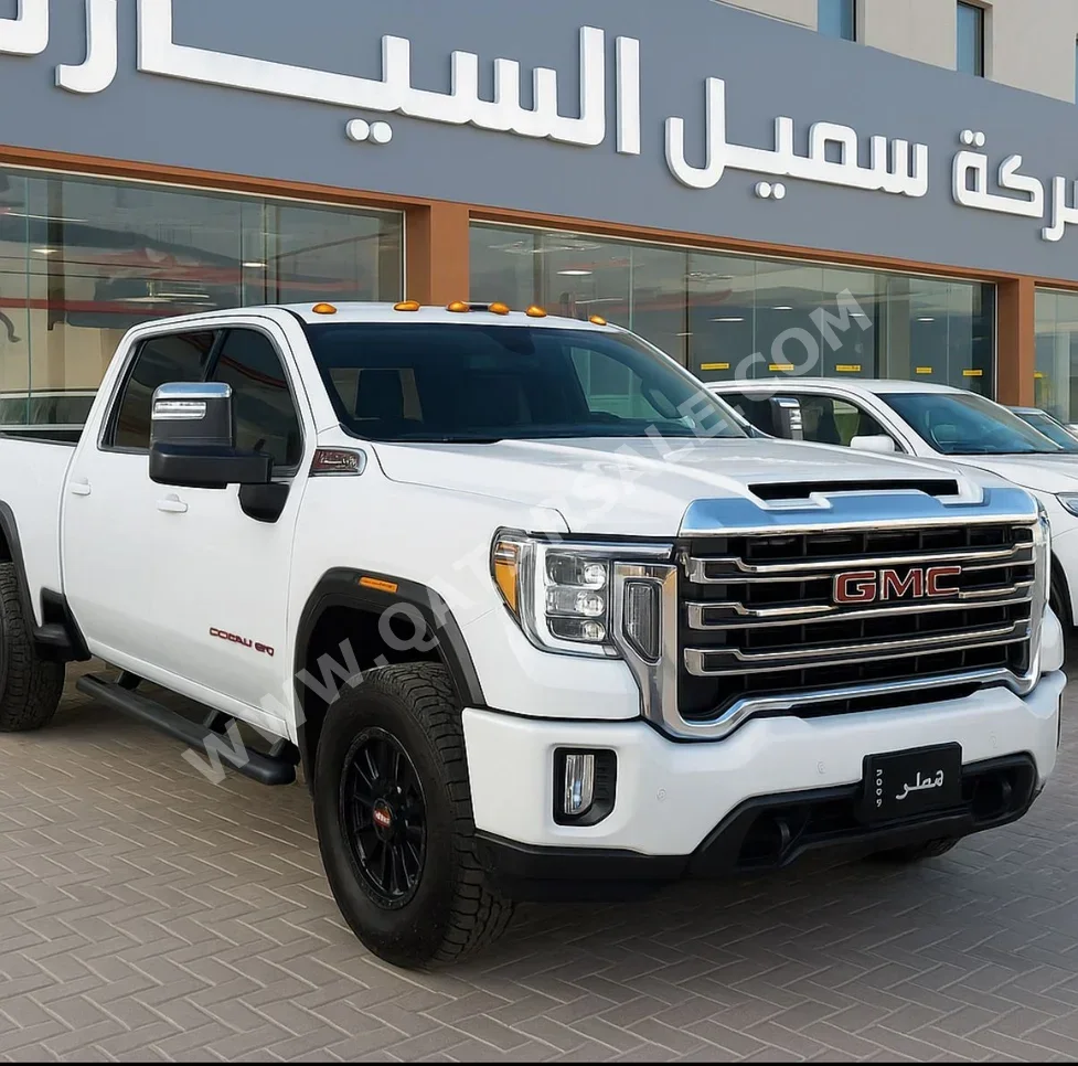 GMC  Sierra  AT4  2022  Automatic  137,000 Km  8 Cylinder  Four Wheel Drive (4WD)  Pick Up  White