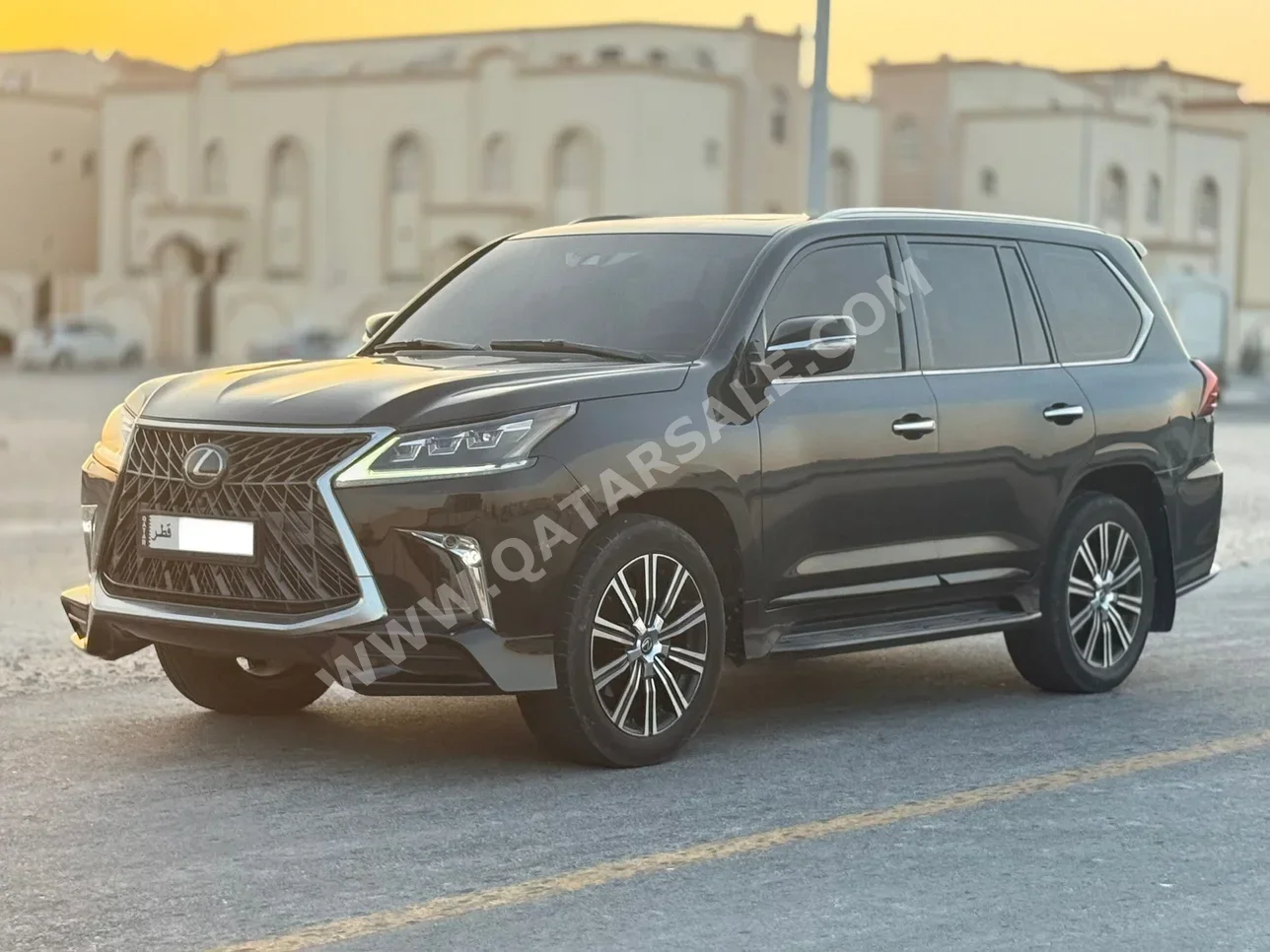 لكزس  ال اكس  570 اس  2018  اوتوماتيك  210,000 كم  8 سلندر  دفع رباعي  اس يو في  أسود