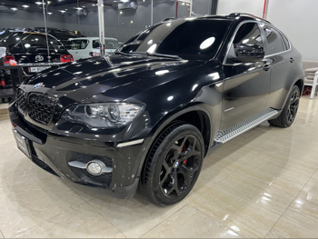 بي ام دبليو  الفئة - السادسة  635 اي  2012  اوتوماتيك  67,000 كم  8 سلندر  دفع رباعي  اس يو في  أسود