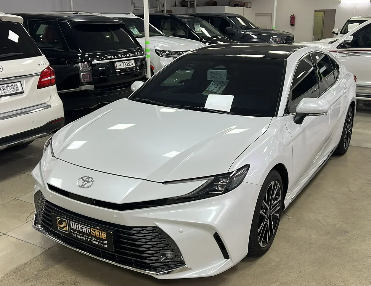 Toyota  Camry  GLI  2025  Automatic  15,000 Km  4 Cylinder  Front Wheel Drive (FWD)  Sedan  White  With Warranty