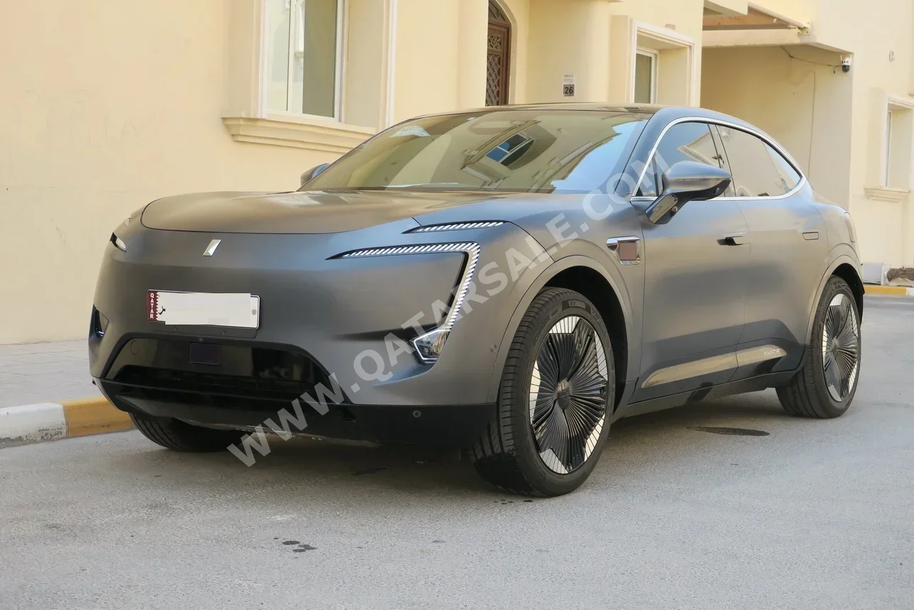 Avatr  11  2023  Automatic  22,800 Km  0 Cylinder  All Wheel Drive (AWD)  SUV  Gray Matte
