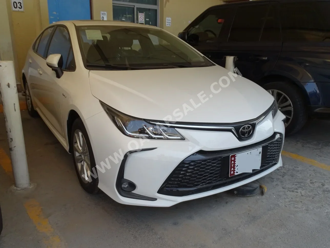 Toyota  Corolla  Hybrid  2025  Automatic  0 Km  4 Cylinder  Front Wheel Drive (FWD)  Sedan  White  With Warranty