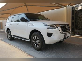 Nissan  Patrol  XE  2020  Automatic  165,000 Km  6 Cylinder  Four Wheel Drive (4WD)  SUV  White