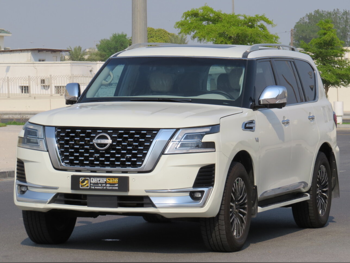 Nissan  Patrol  Platinum  2023  Automatic  123,600 Km  8 Cylinder  Four Wheel Drive (4WD)  SUV  White