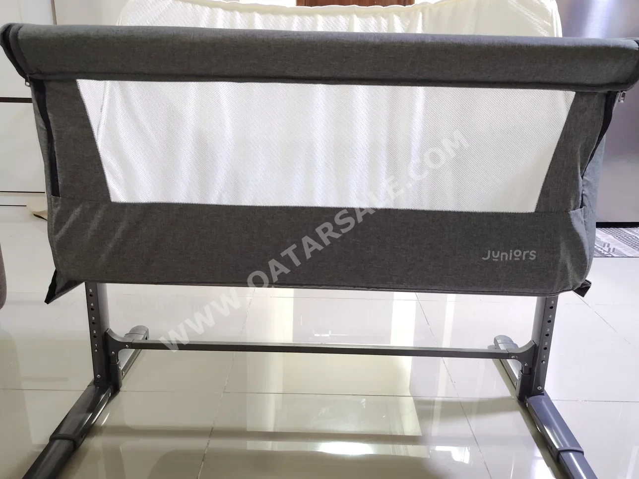 Kids Beds - Baby Crib  - Gray