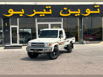 Toyota  Land Cruiser  LX  2022  Manual  106,000 Km  6 Cylinder  Four Wheel Drive (4WD)  Pick Up  White