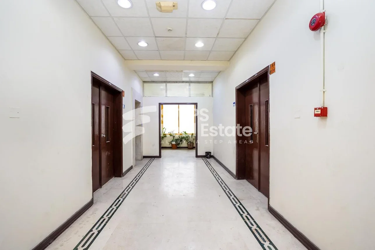 مكاتب تجارية - غير مفروشة  - الدوحة  - المنصورة