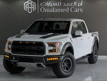 Ford  F  150 Raptor  2017  Automatic  109,900 Km  8 Cylinder  Four Wheel Drive (4WD)  Pick Up  White