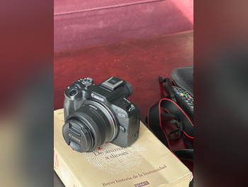 Digital Cameras Canon  EOS R50  - 24 MP