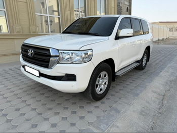Toyota  Land Cruiser  GX  2021  Automatic  195,000 Km  6 Cylinder  Four Wheel Drive (4WD)  SUV  White
