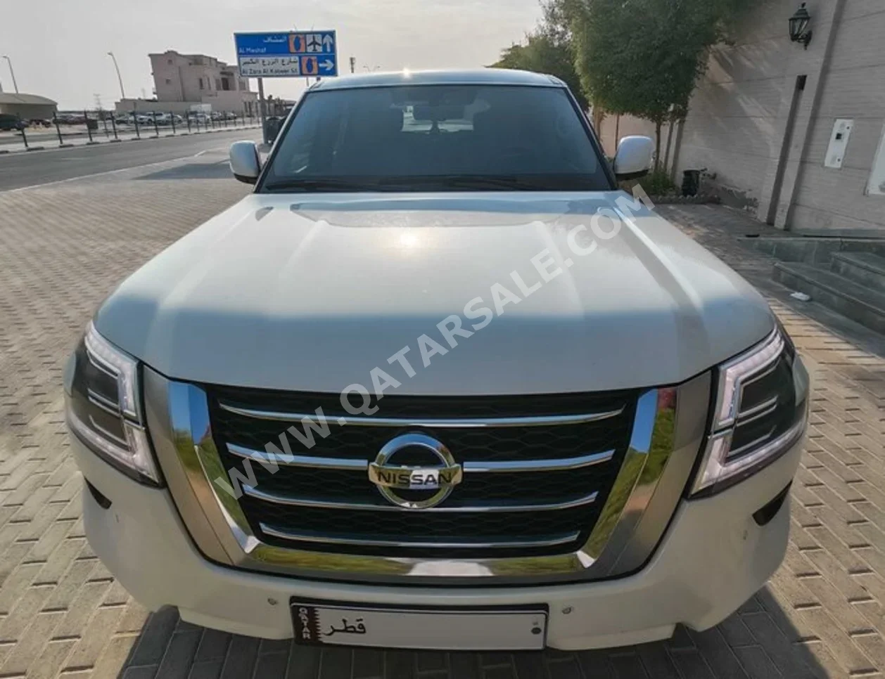 Nissan  Patrol  SE  2021  Automatic  180,000 Km  6 Cylinder  Four Wheel Drive (4WD)  SUV  White