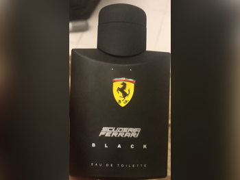 العطور والعناية بالجسم عطور  رجالي  Ferrari Scuderia  إيطاليا  green apple, bergamot, lime, cardamom, cinnamon, vanilla, musk, and cedar.  125 مل