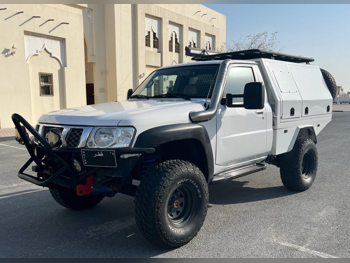 Nissan  Patrol  Pickup  2013  Manual  139,000 Km  6 Cylinder  Four Wheel Drive (4WD)  Pick Up  White