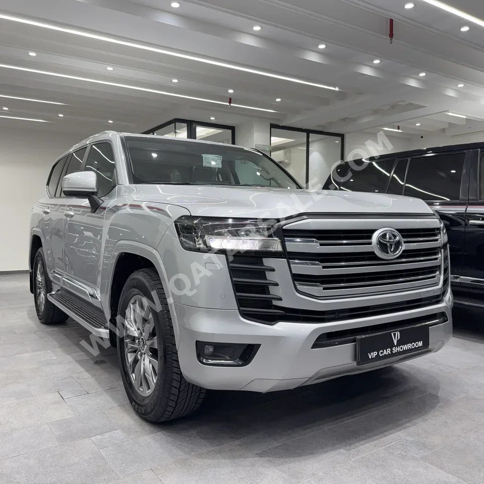 Toyota  Land Cruiser  GXR Twin Turbo  2023  Automatic  79,000 Km  6 Cylinder  Four Wheel Drive (4WD)  SUV  Silver  With Warranty