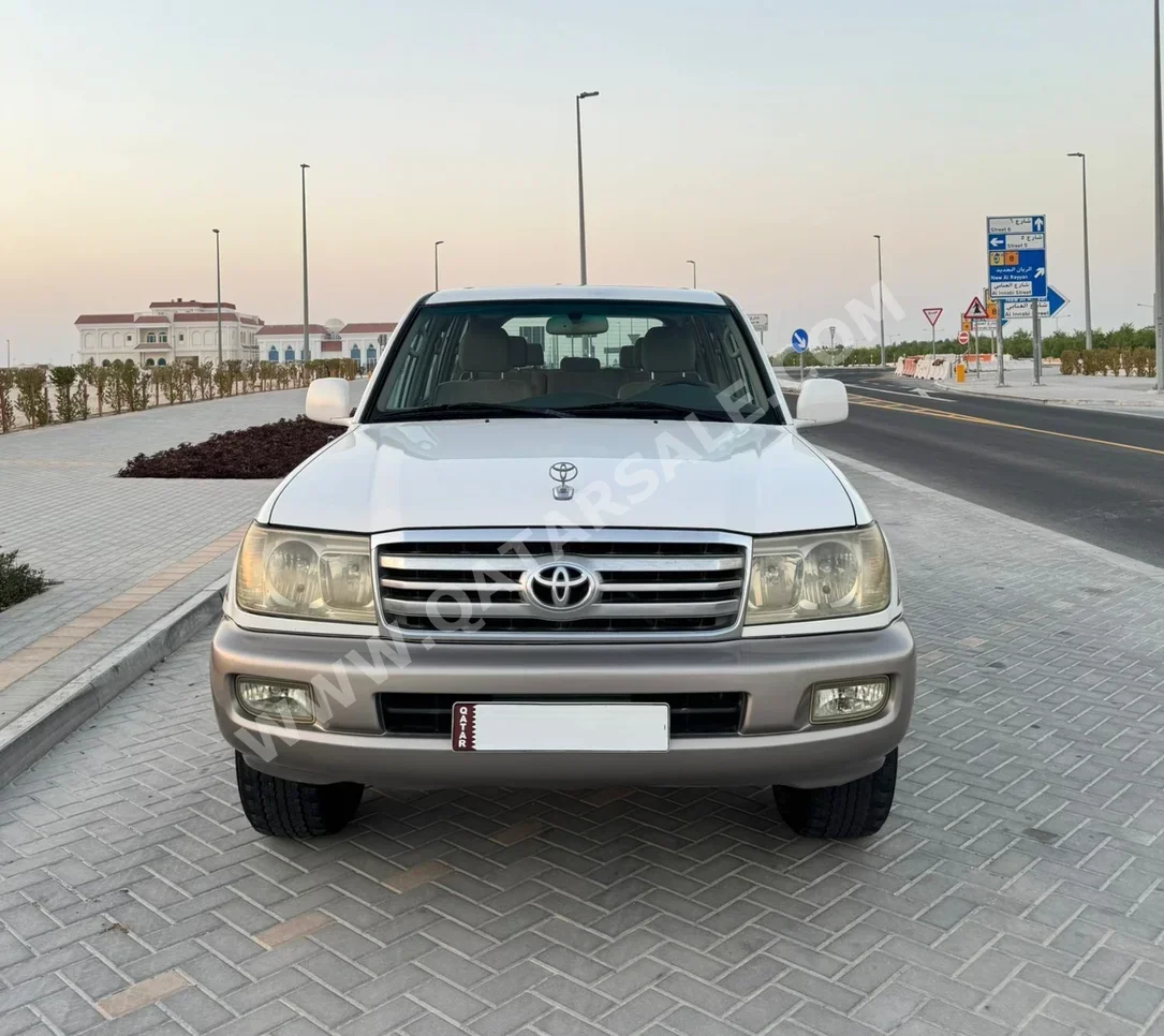 Toyota  Land Cruiser  GX  2006  Automatic  389,000 Km  6 Cylinder  Four Wheel Drive (4WD)  SUV  White