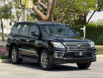 Lexus  LX  570  2014  Automatic  245,000 Km  8 Cylinder  Four Wheel Drive (4WD)  SUV  Black