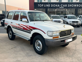 Toyota  Land Cruiser  VX  1997  Manual  295,000 Km  6 Cylinder  Four Wheel Drive (4WD)  SUV  White