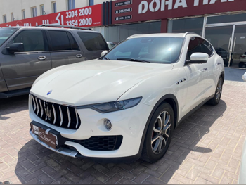 مزاراتي  ليفانت  2017  اوتوماتيك  73,000 كم  6 سلندر  دفع رباعي  اس يو في  أبيض