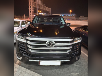 Toyota  Land Cruiser  VXR Twin Turbo  2023  Automatic  49,000 Km  6 Cylinder  All Wheel Drive (AWD)  SUV  Black  With Warranty