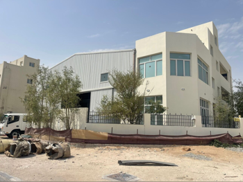 Warehouses & Stores - Al Wakrah  - Barkit Al Awamer  -Area Size: 868 Square Meter